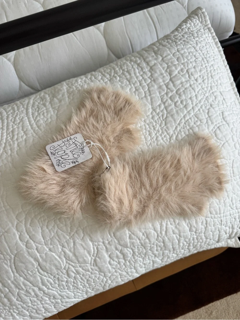 NWT Free People Fingerless Gloves Faux Fur in Taupe